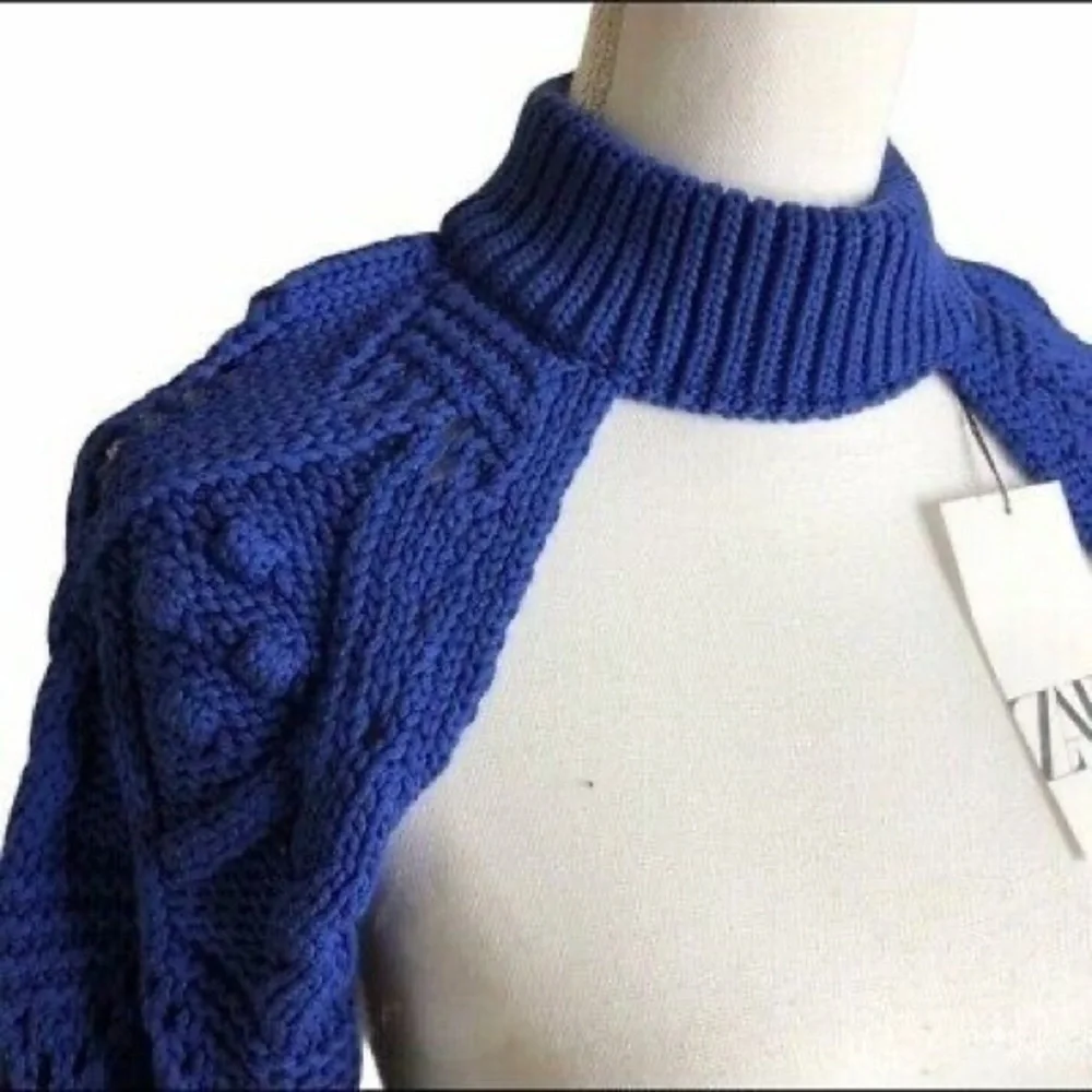 Zara Knit Pompom Arm Warmers 3991/014